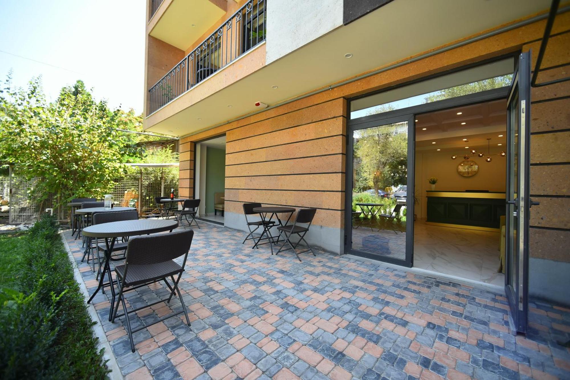 Hotel Avenue 30 Erevan Exterior foto